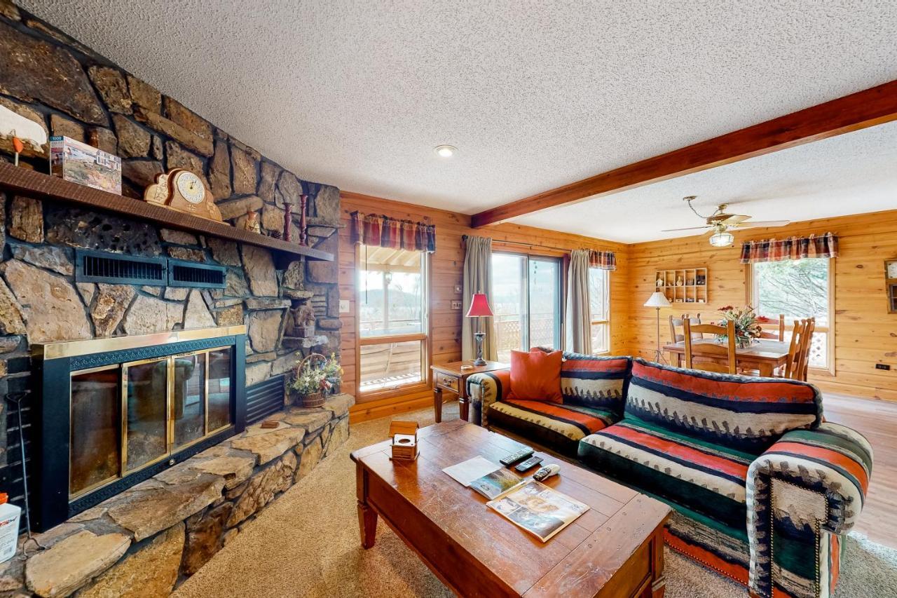 Beaver Lake Retreat ユリーカ・スプリングス エクステリア 写真