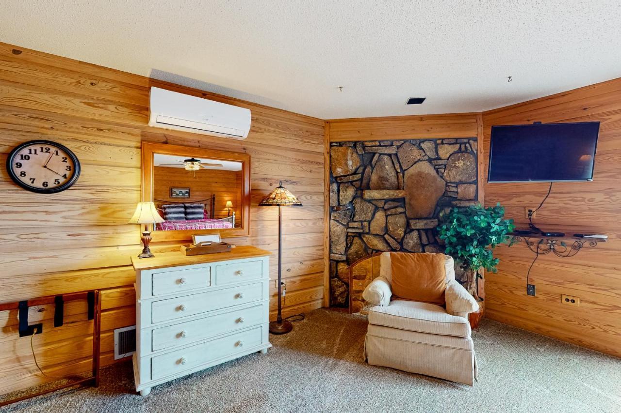 Beaver Lake Retreat ユリーカ・スプリングス エクステリア 写真
