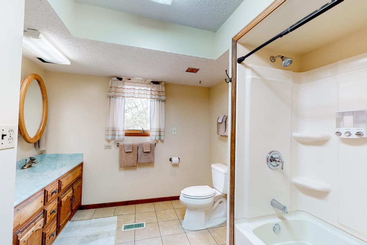 Beaver Lake Retreat ユリーカ・スプリングス エクステリア 写真